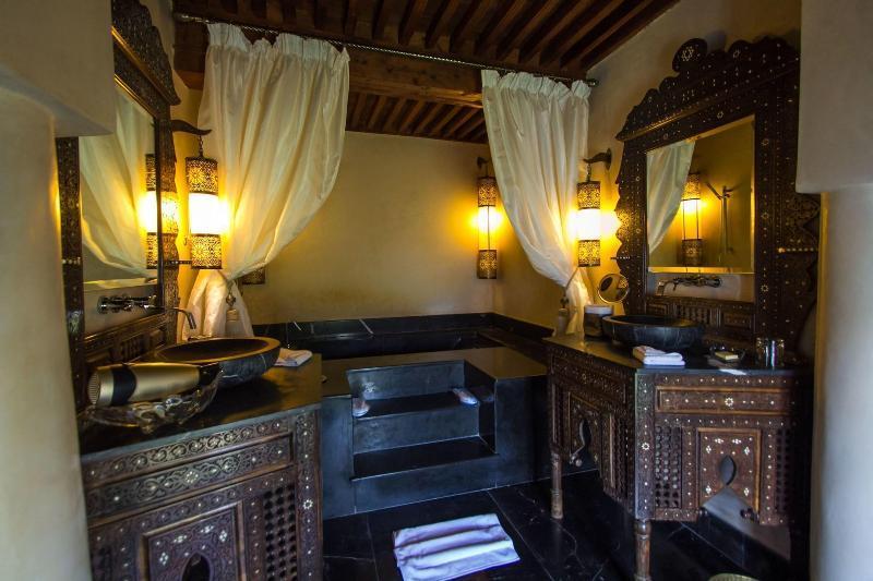 Riad Mayfez Suites & Spa Dış mekan fotoğraf